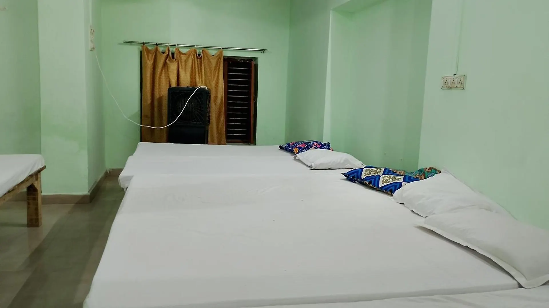 Roshni Paying Guest House Varanasi