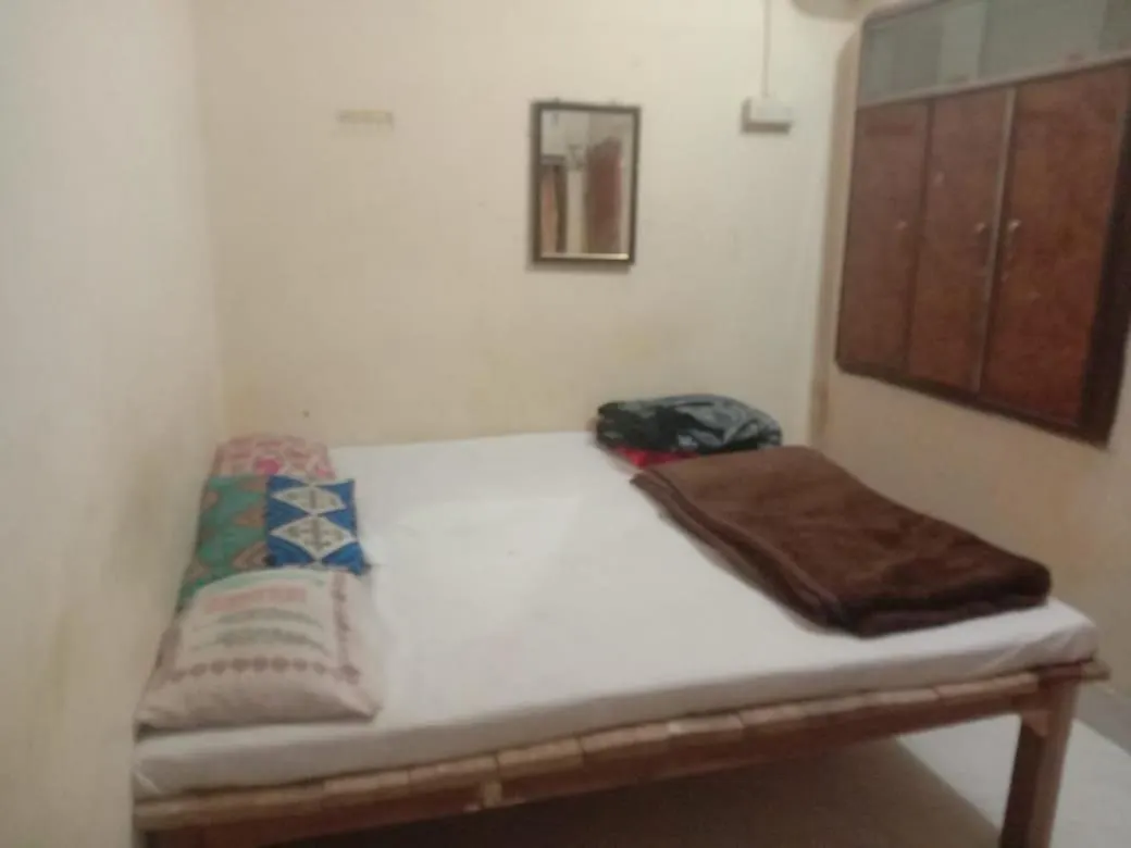 Roshni Paying Guest House Varanasi